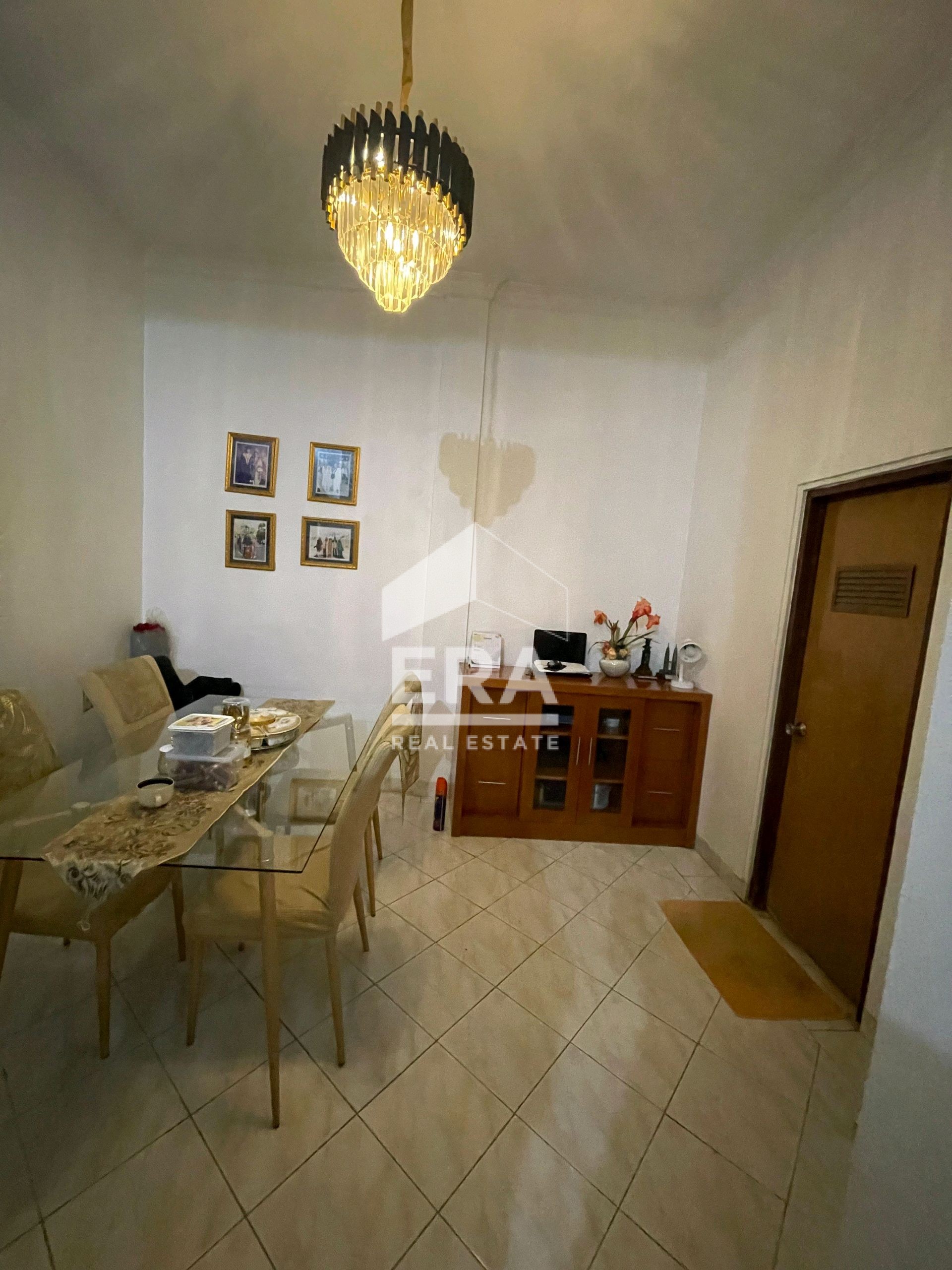 interior 10