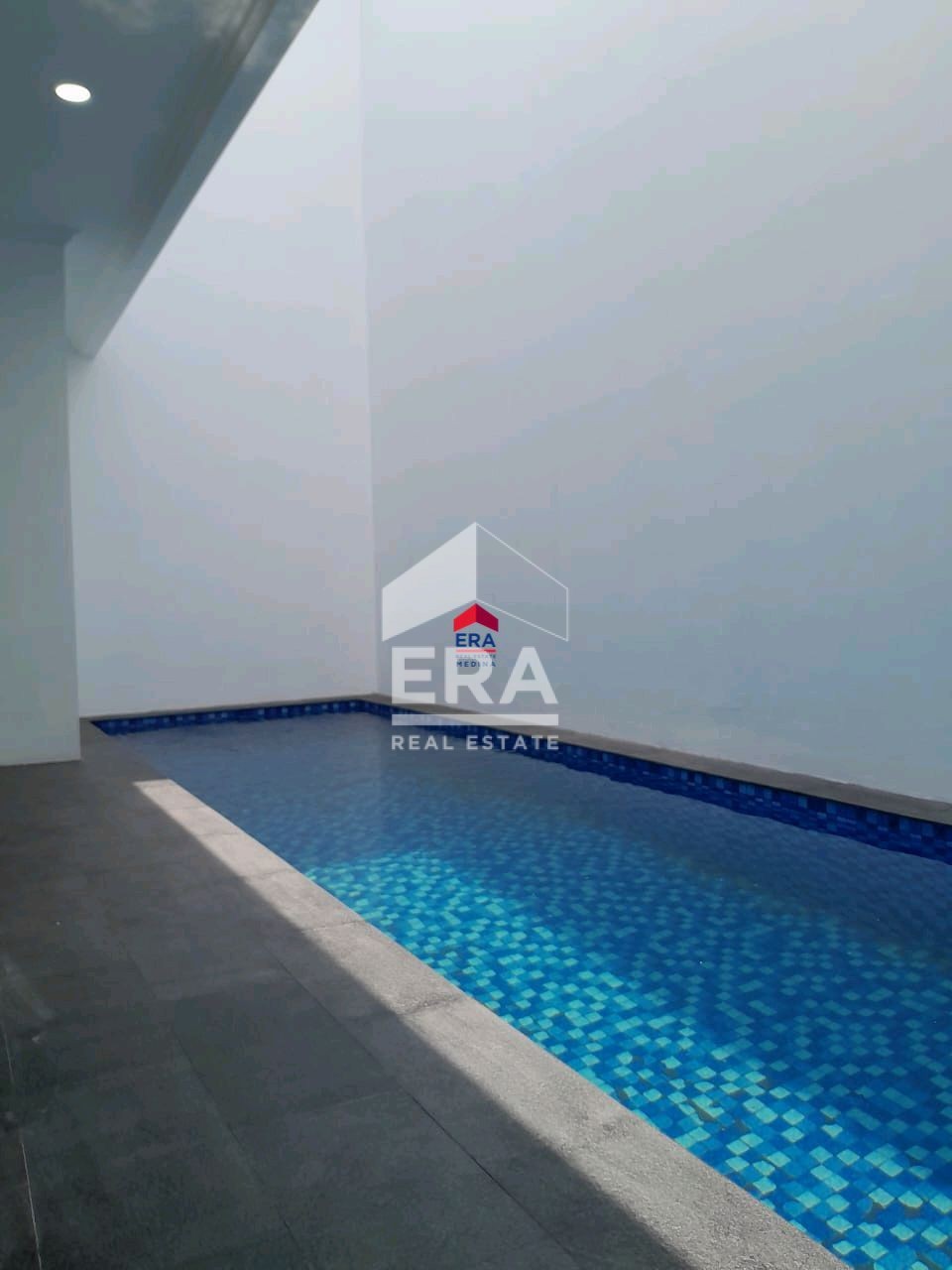 interior 10