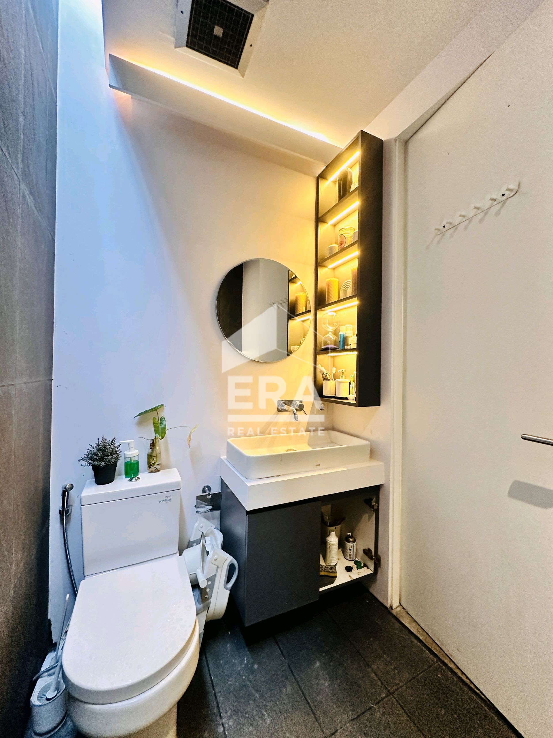 interior 7