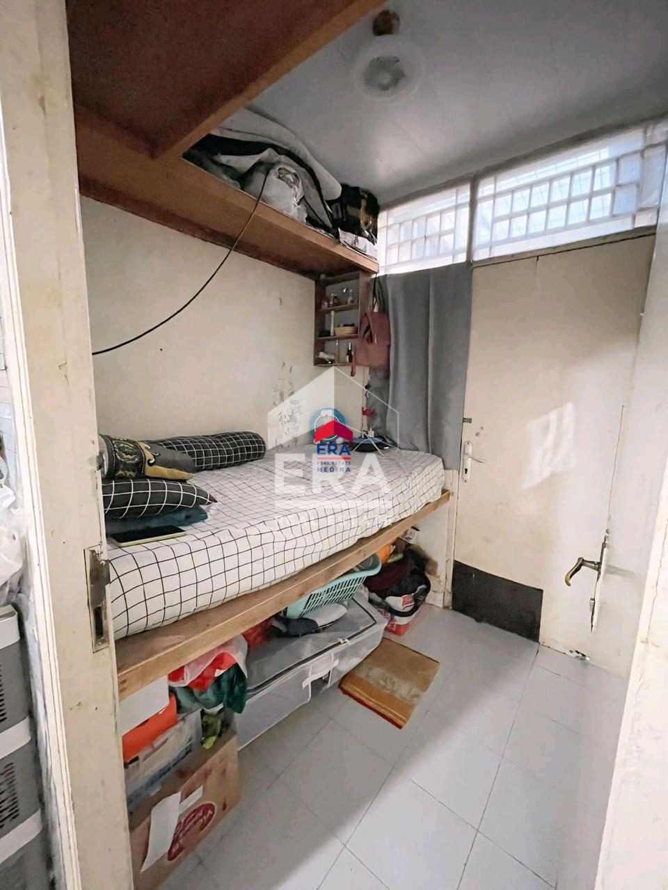 interior 9