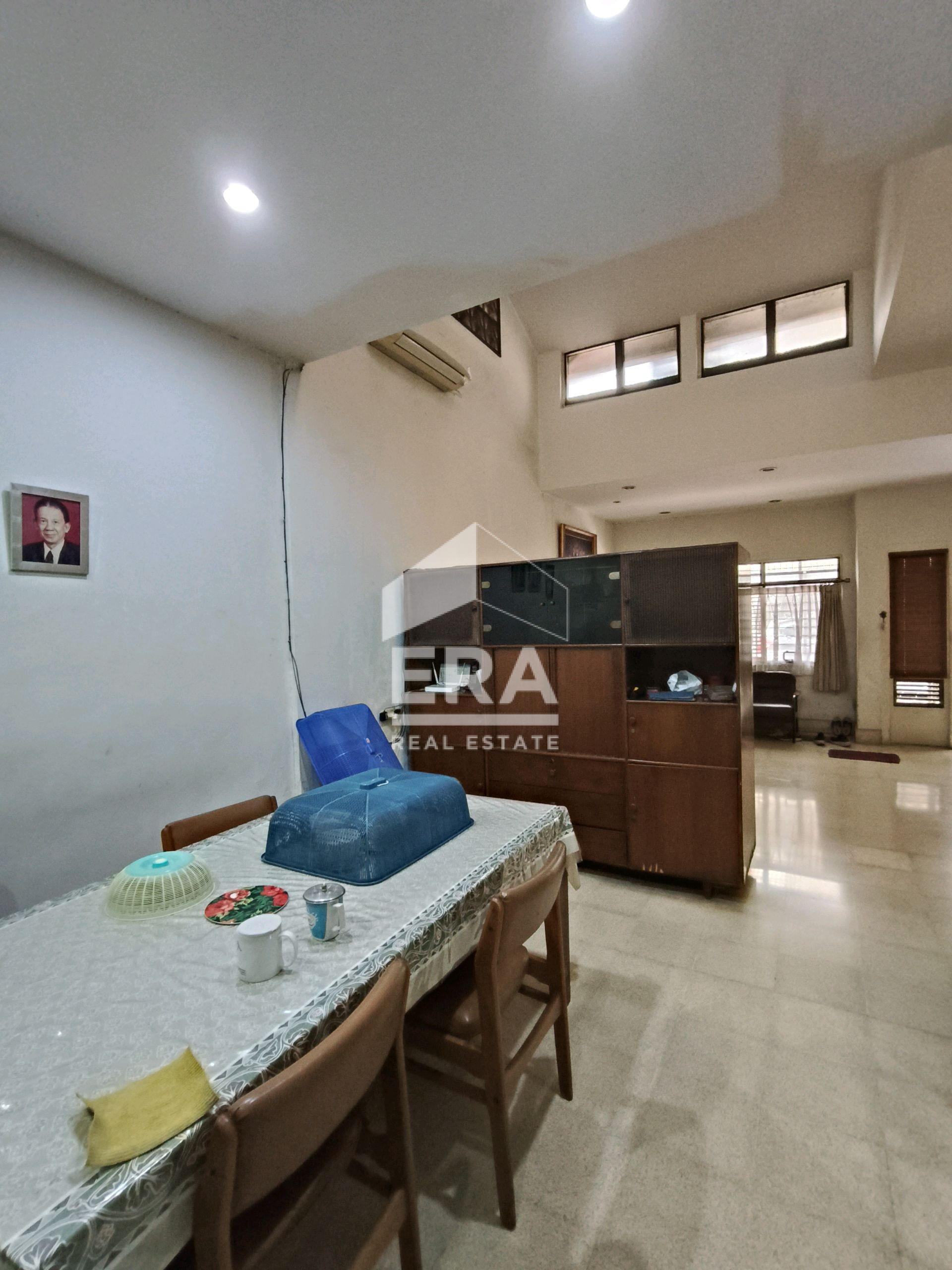 interior 4