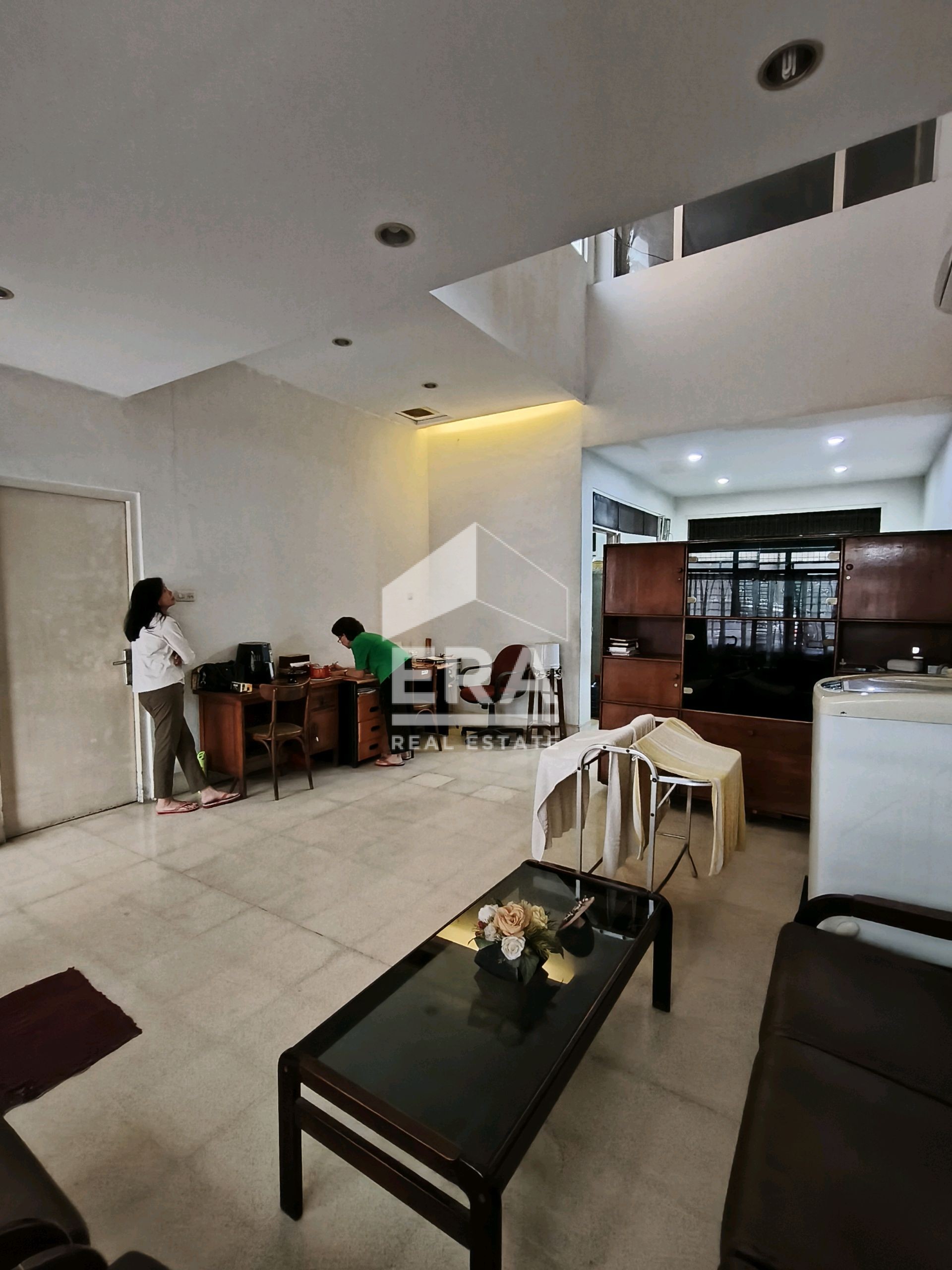 interior 2