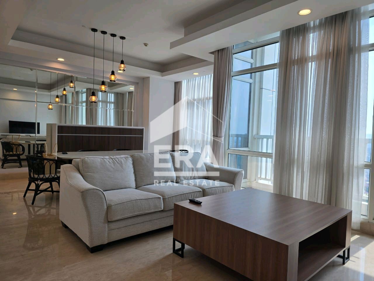 interior 10