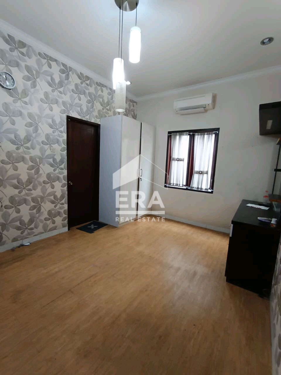 interior 9