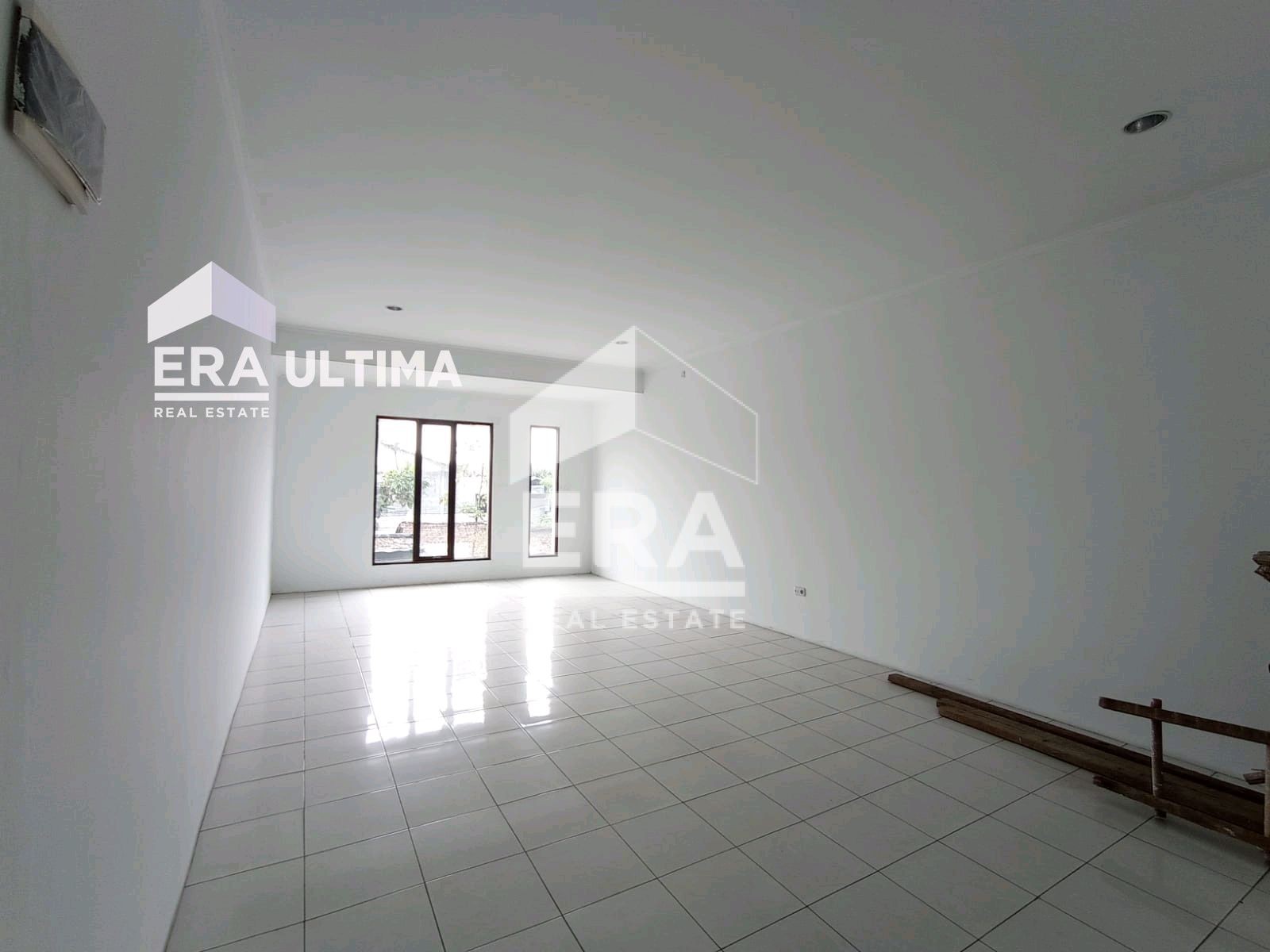 interior 9