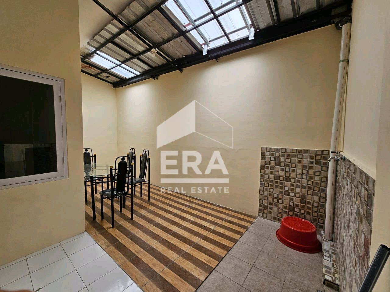 interior 2