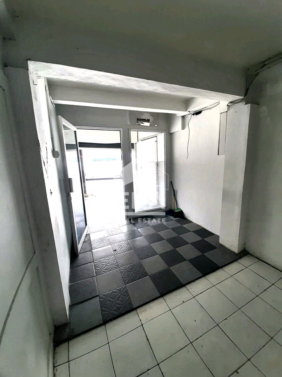 interior 7