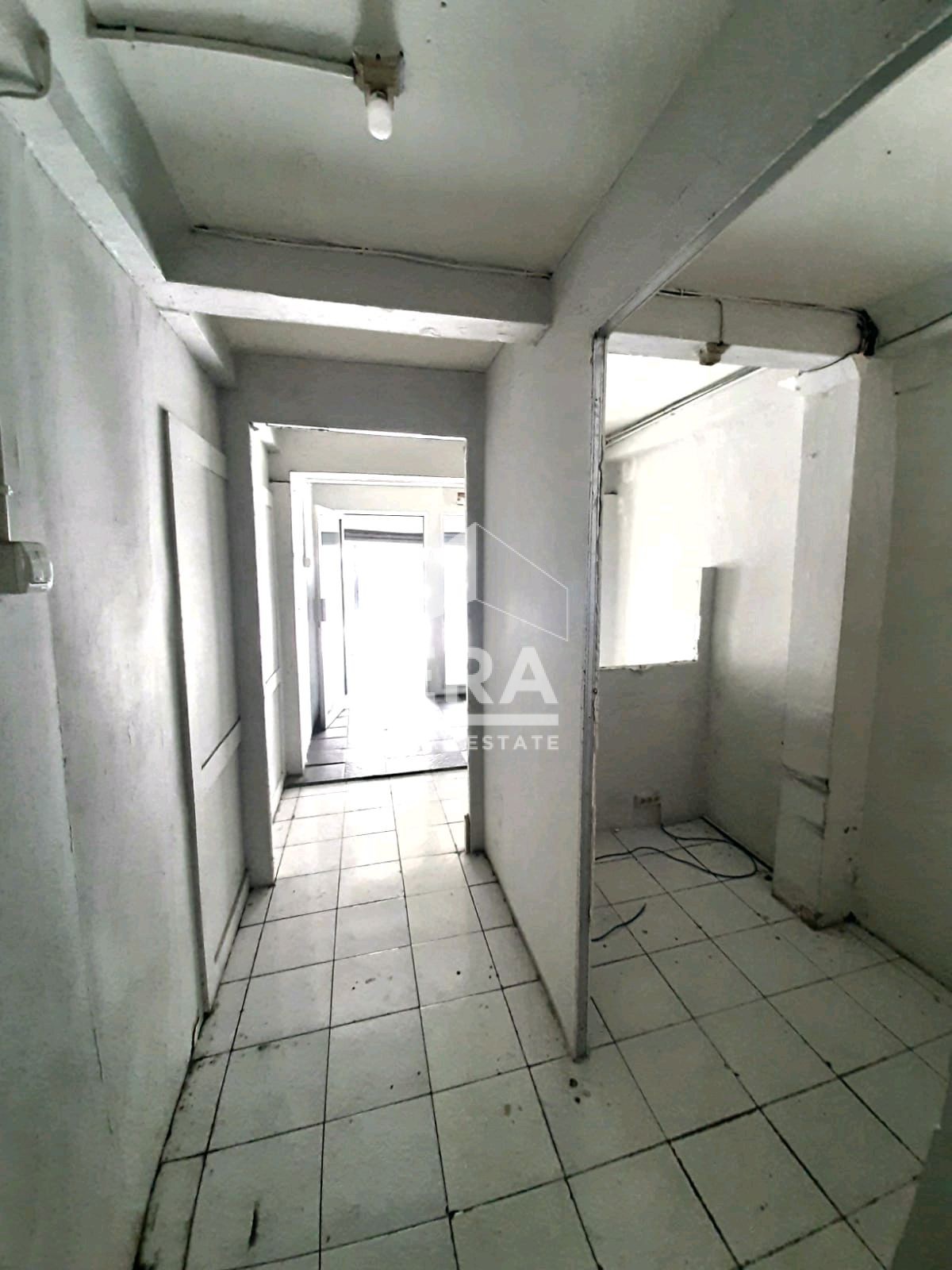 interior 2