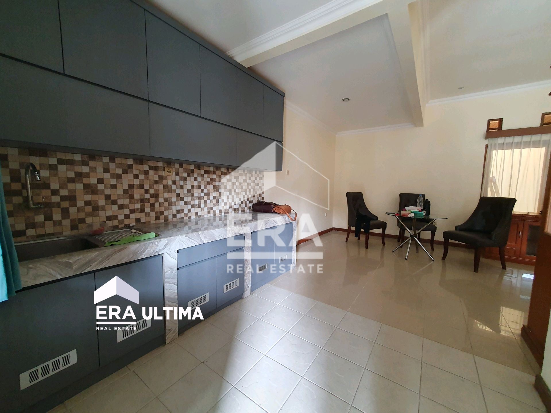 interior 7