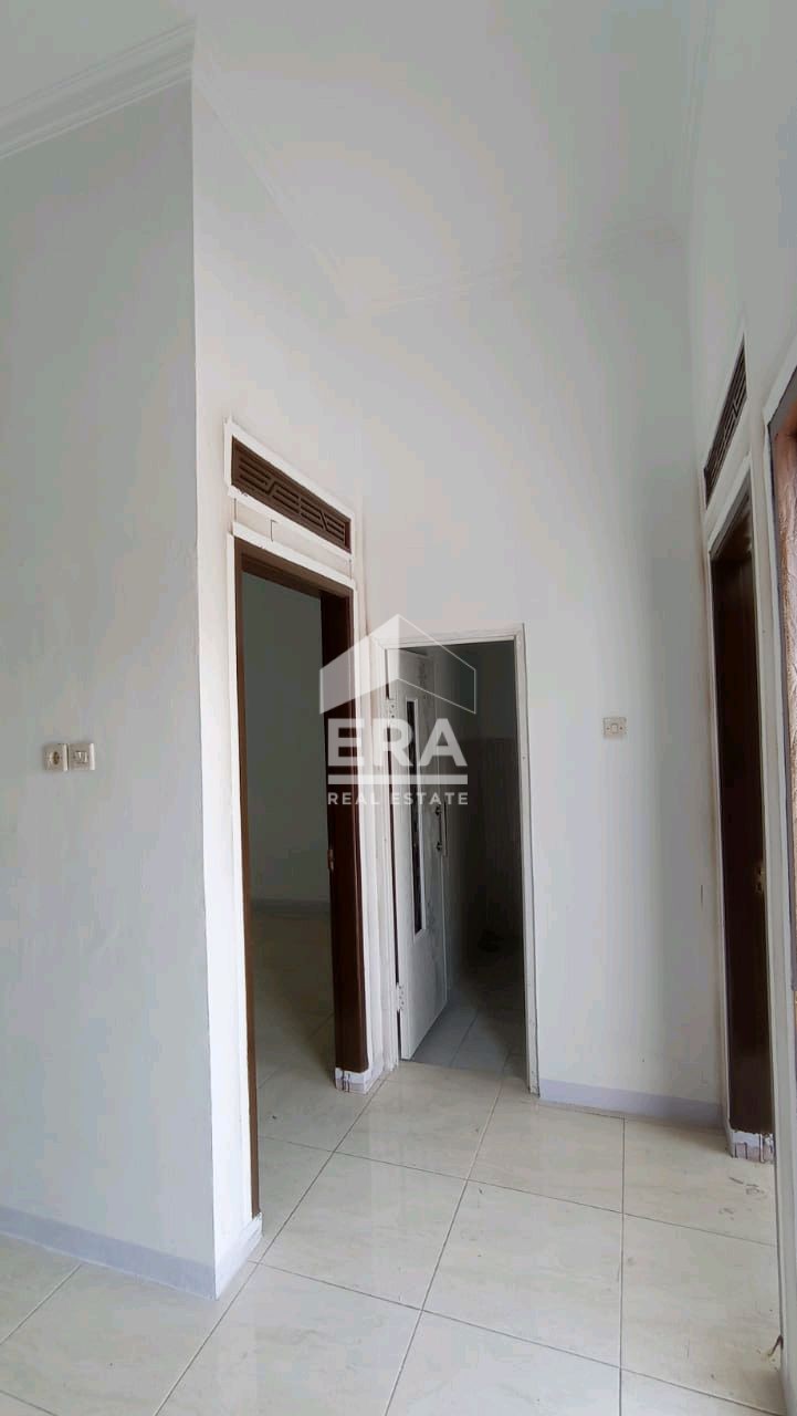 interior 6