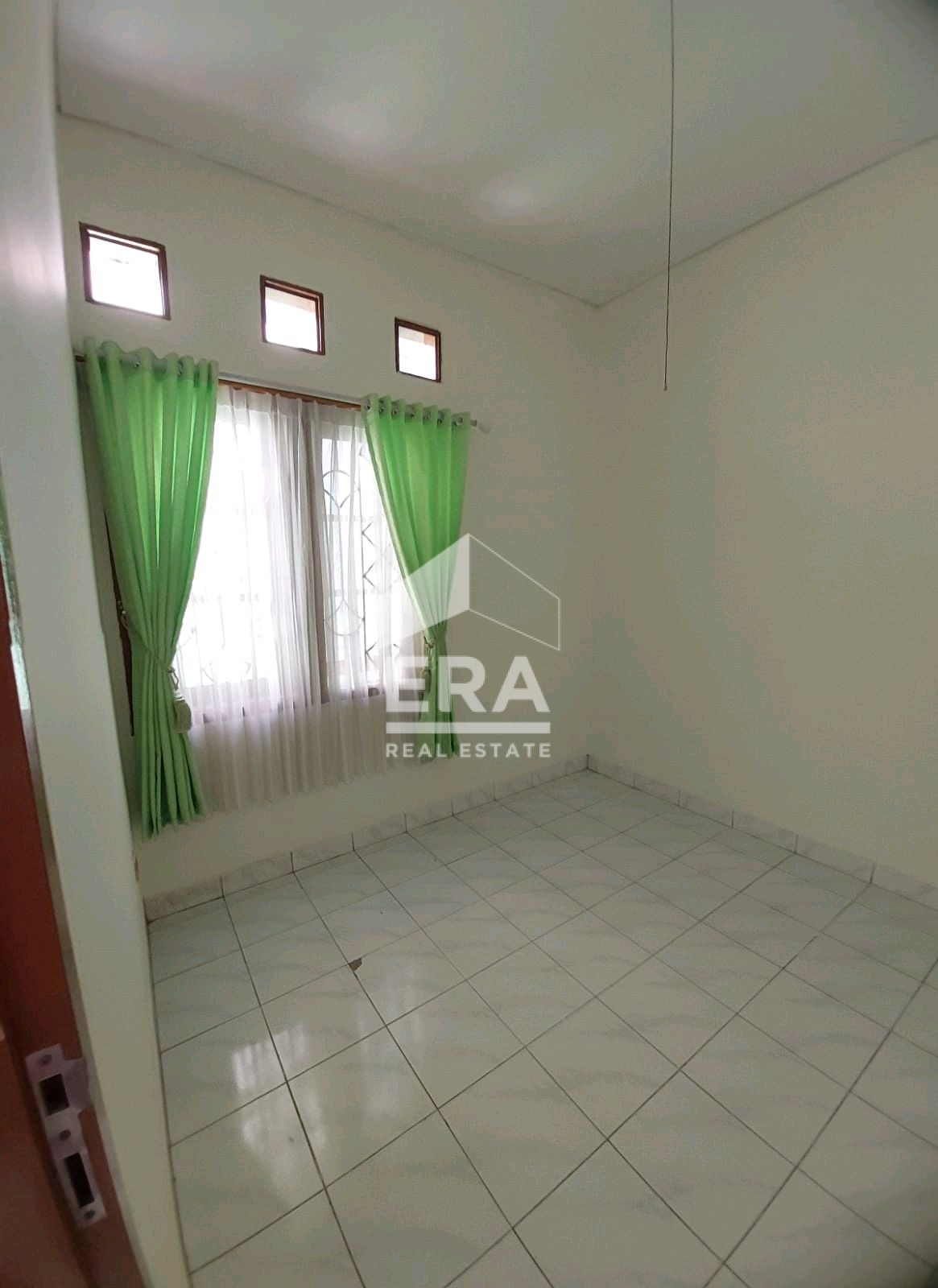 interior 8