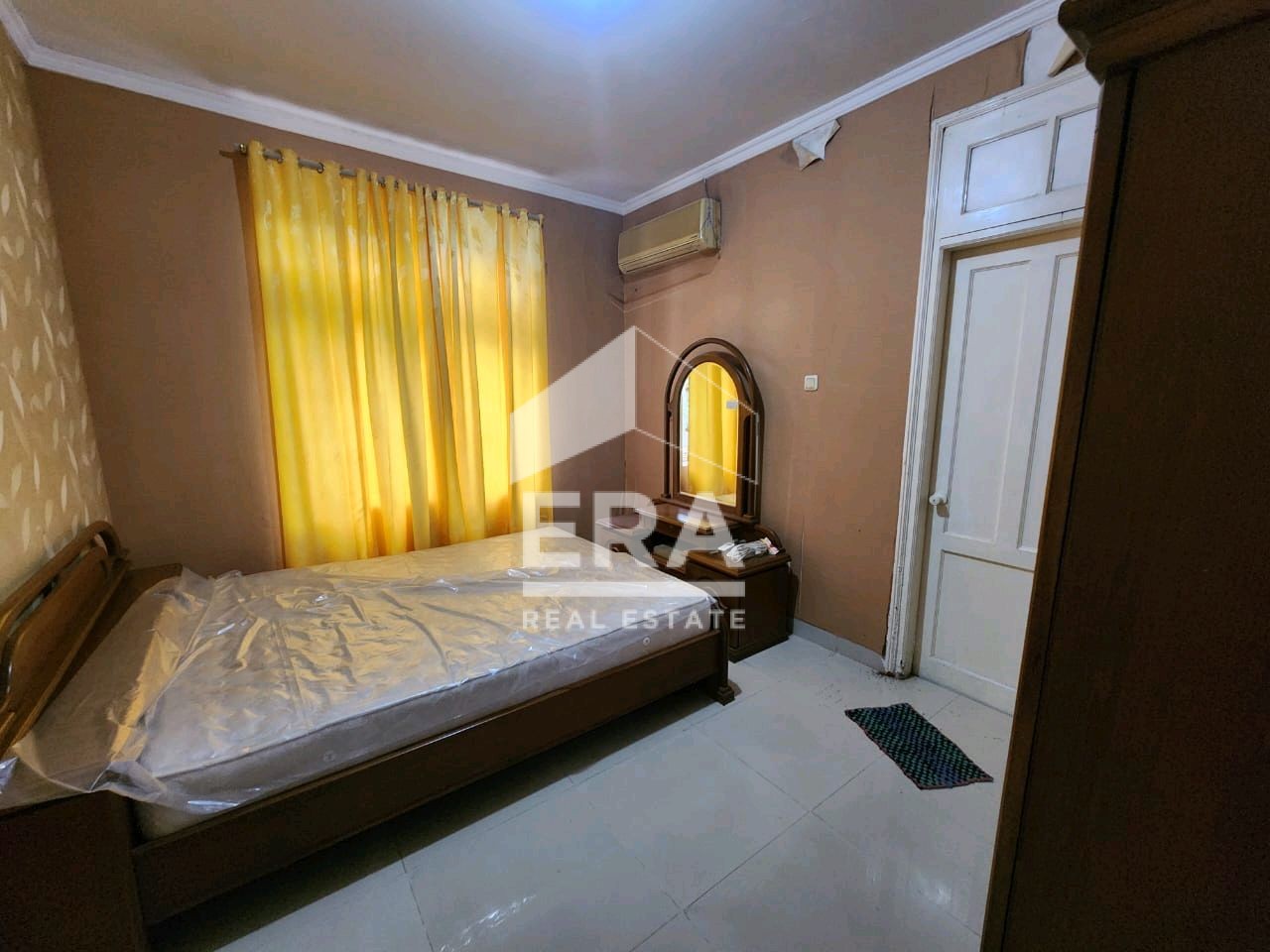 interior 9