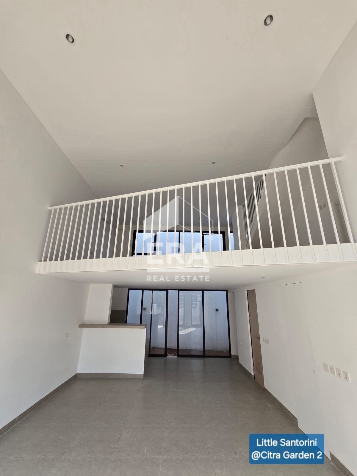 interior 10