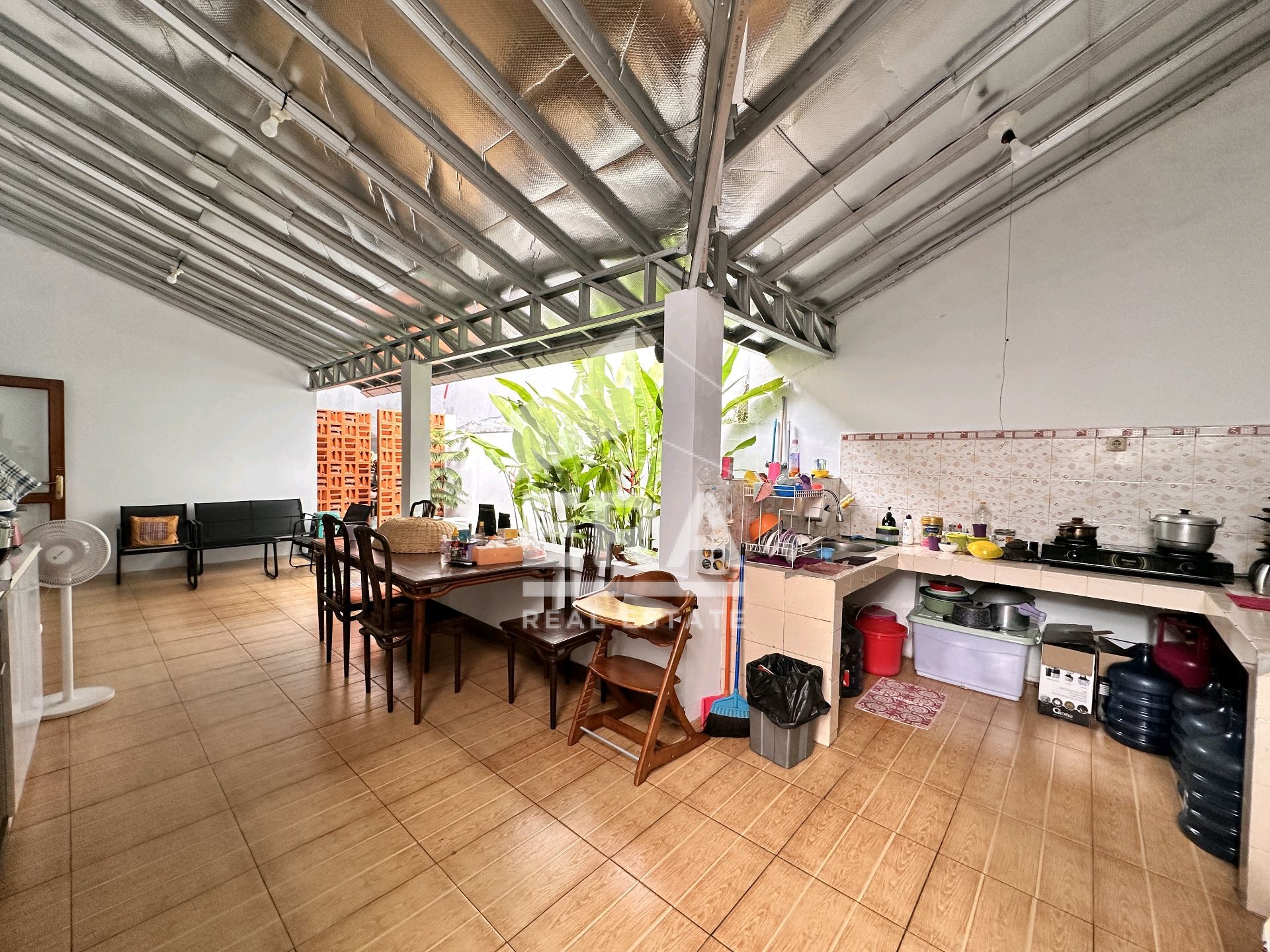 interior 4