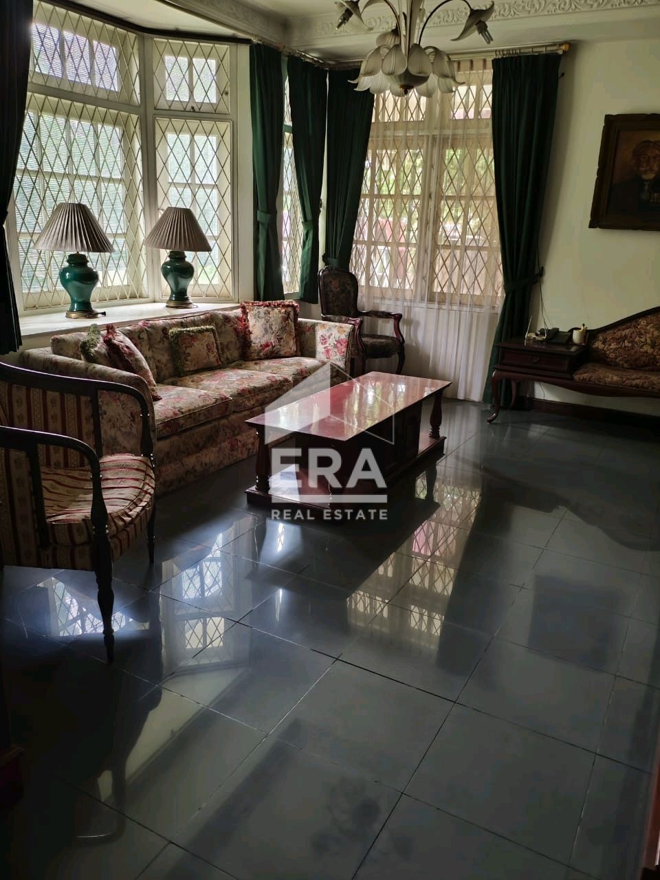 interior 2