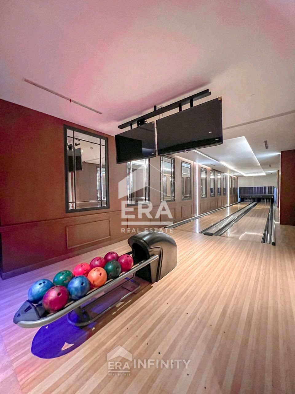 interior 8