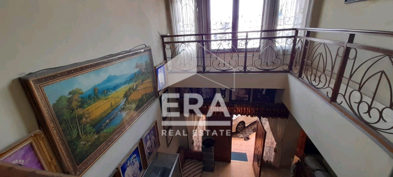 interior 2