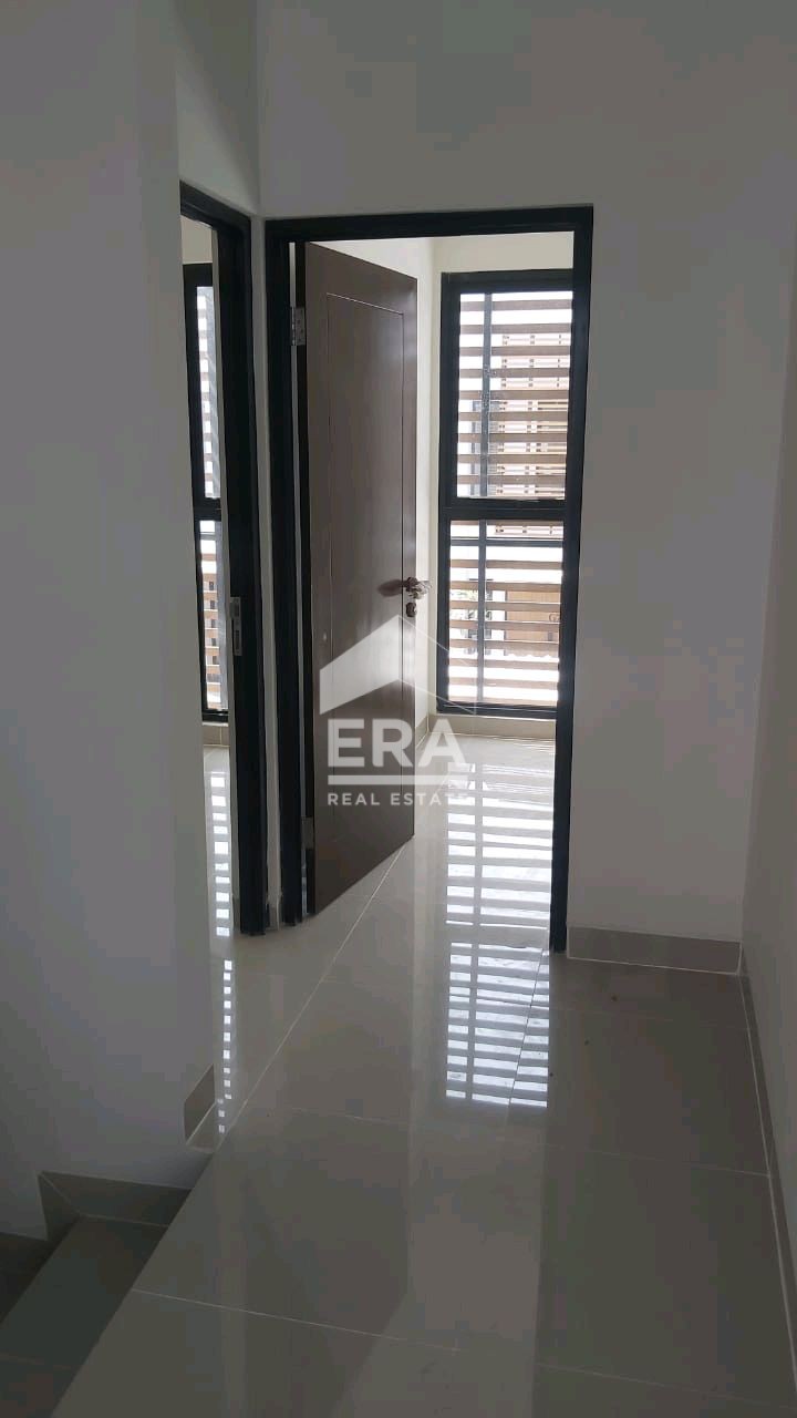interior 4