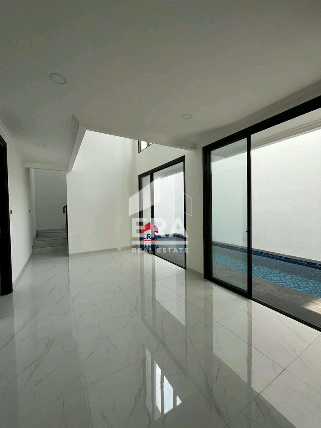 interior 6
