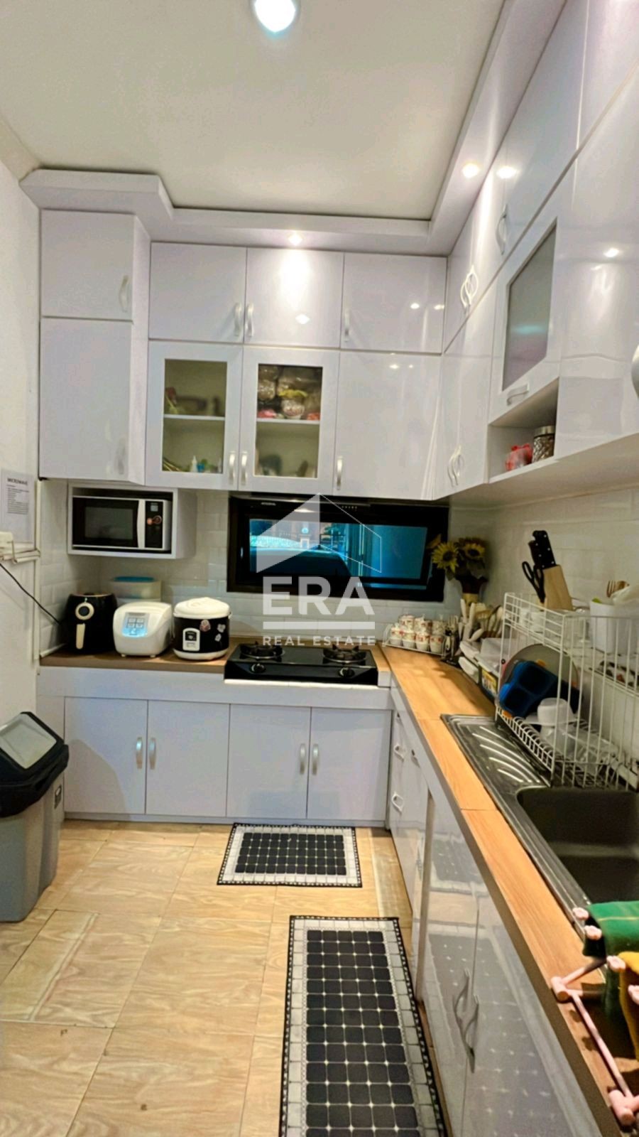 interior 7