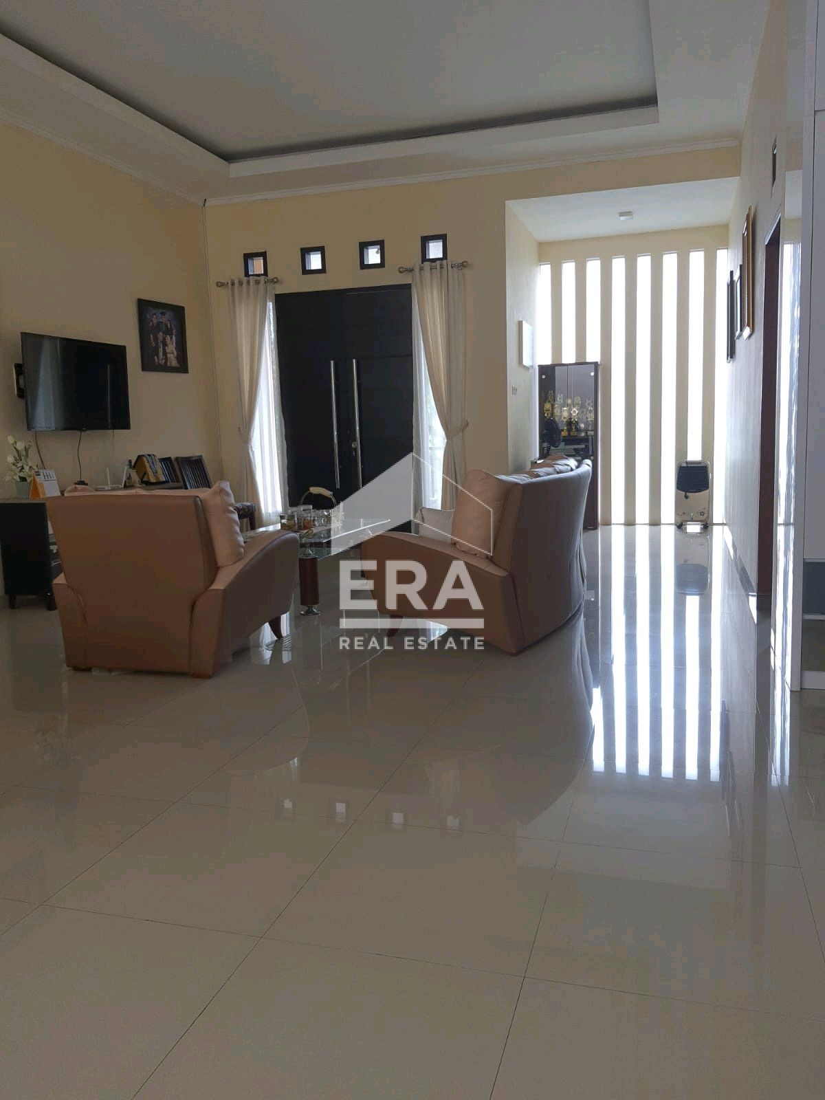 interior 2