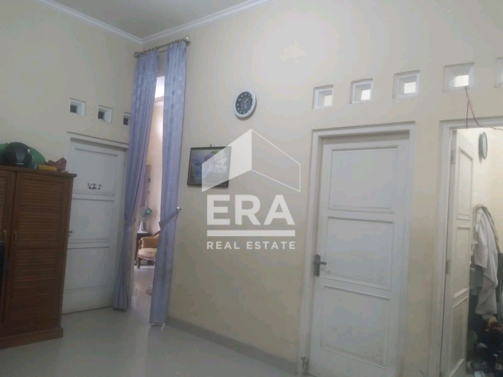 interior 6