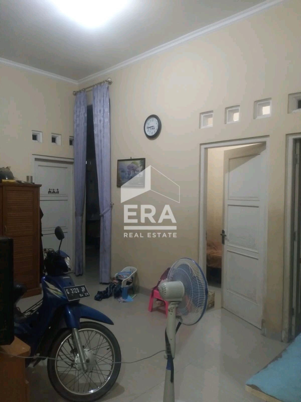 interior 8