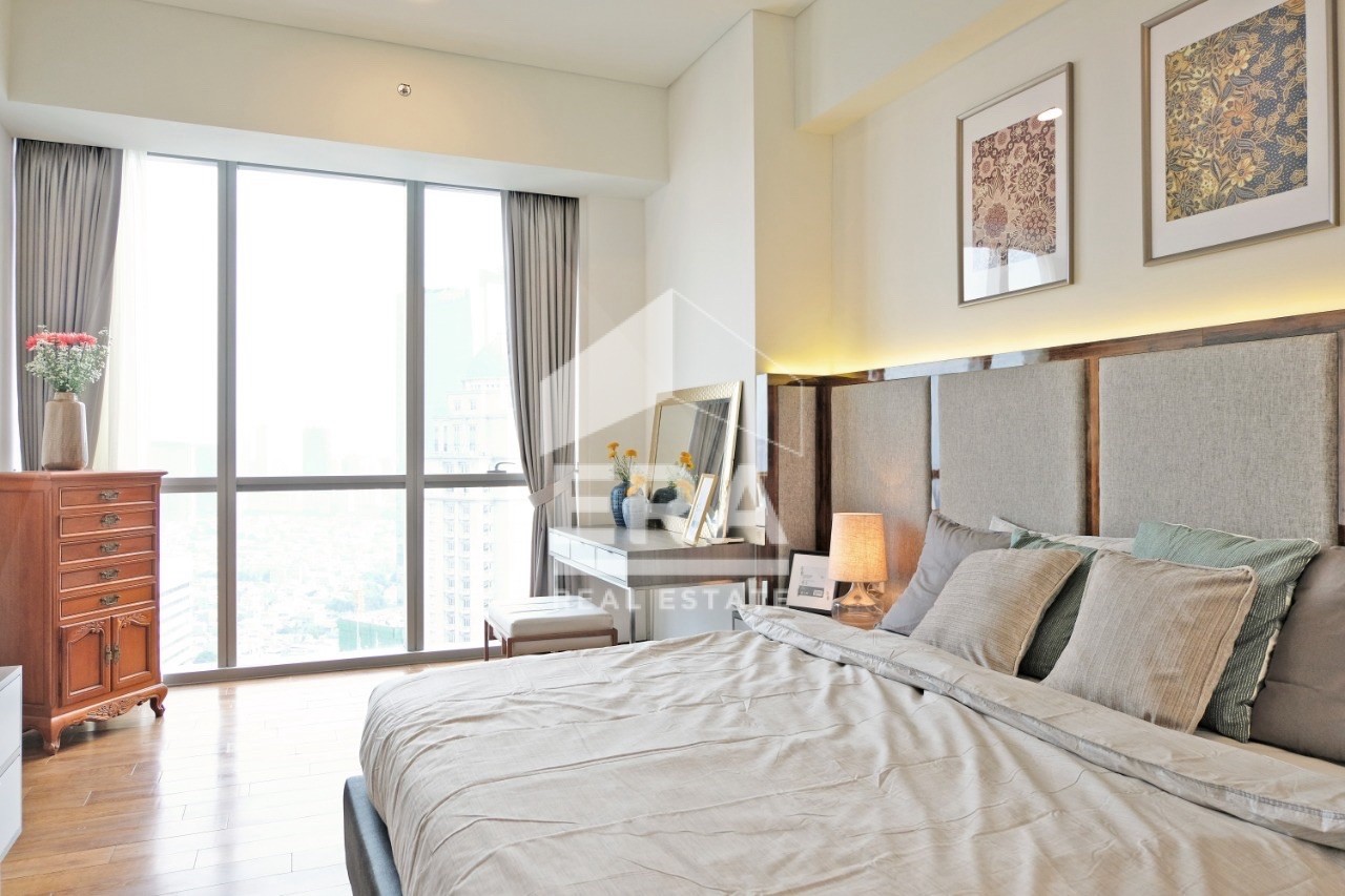 interior 8