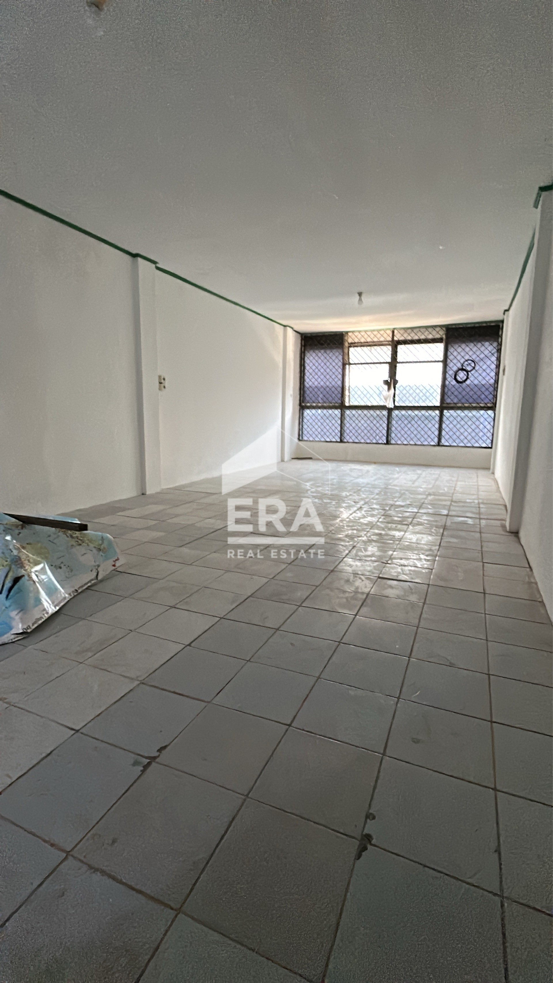 interior 8