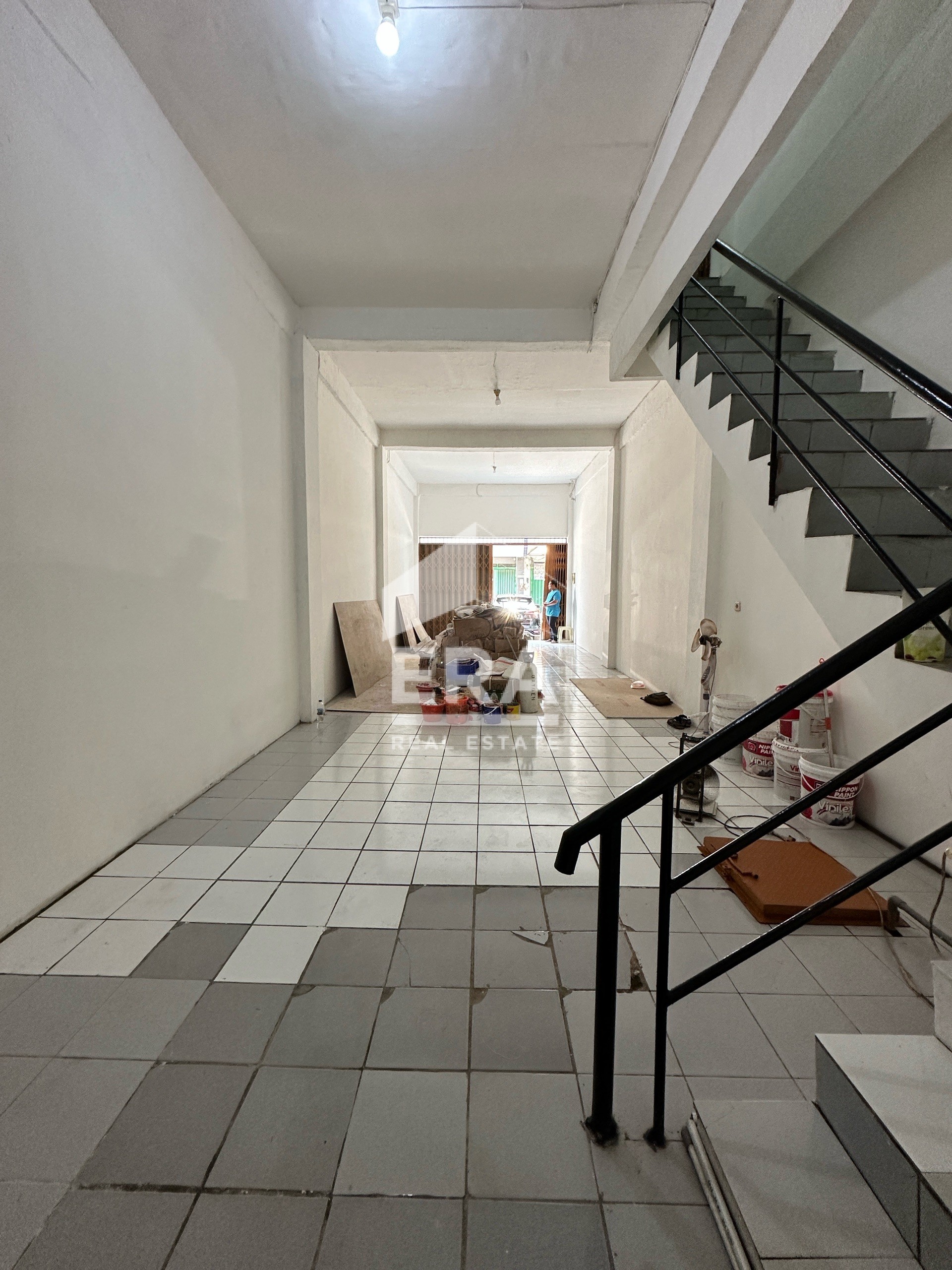 interior 2