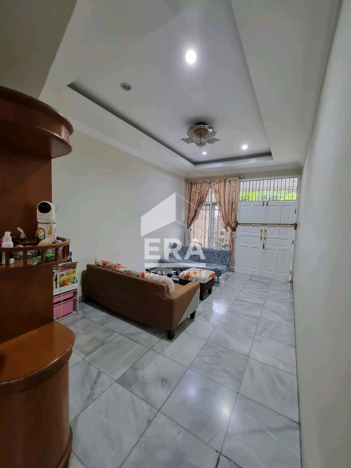 interior 4
