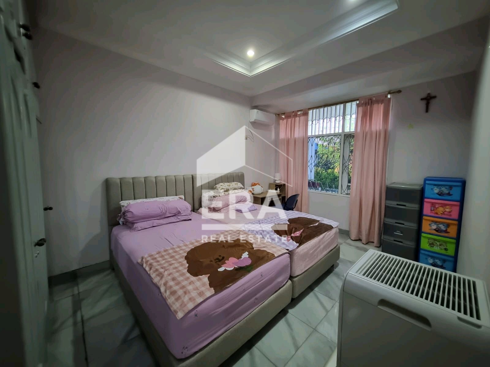 interior 9