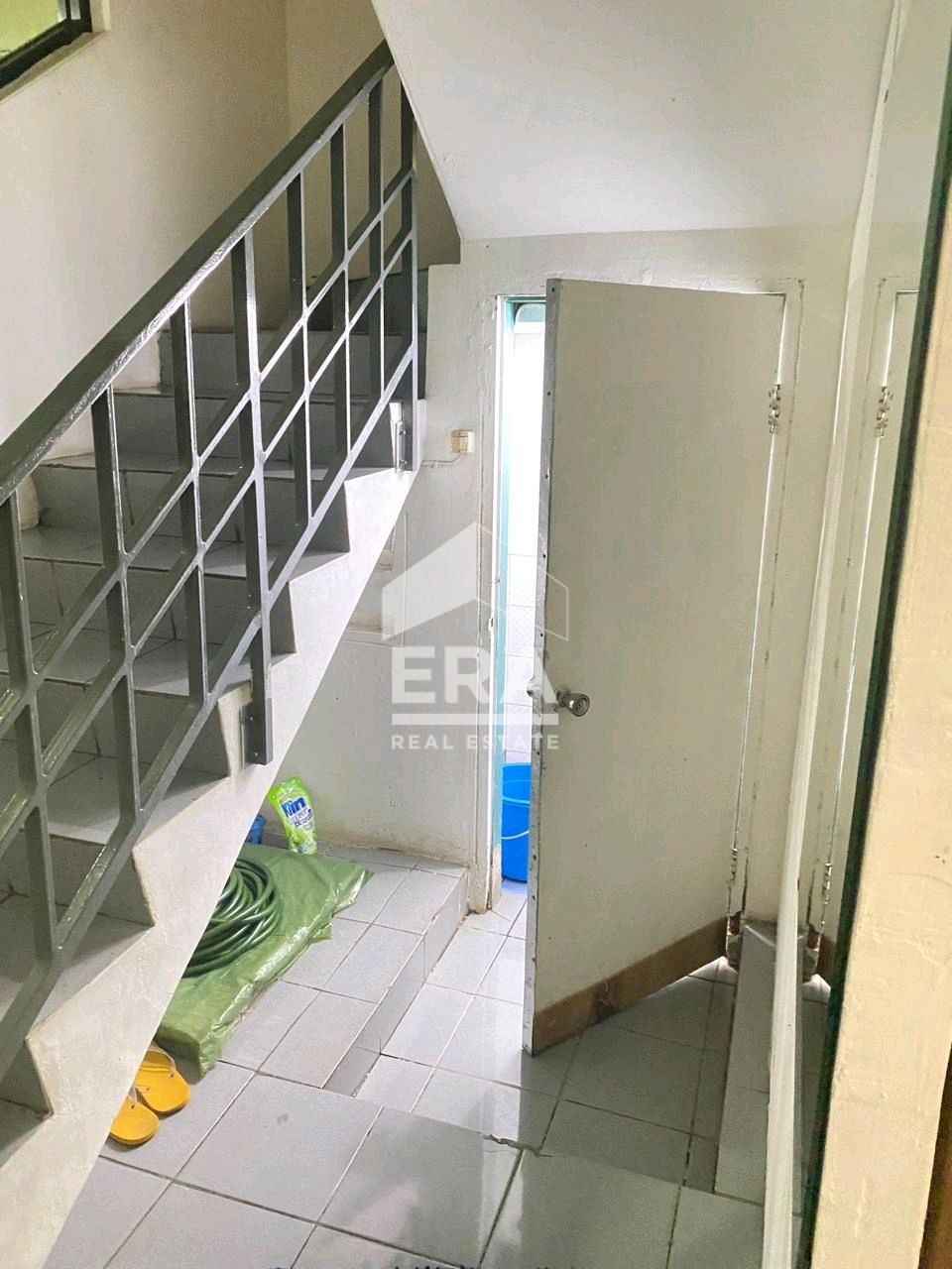 interior 3