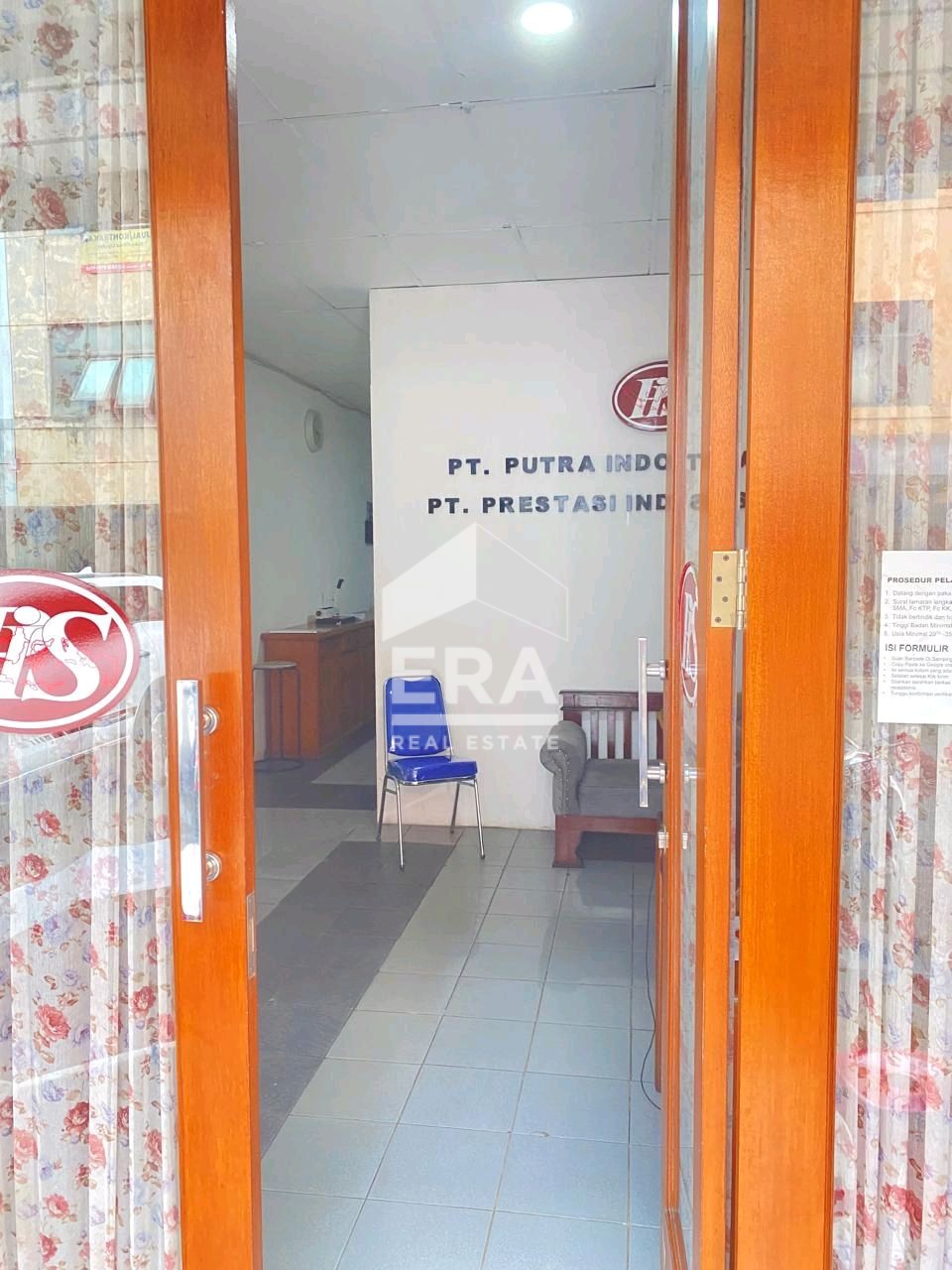 interior 10