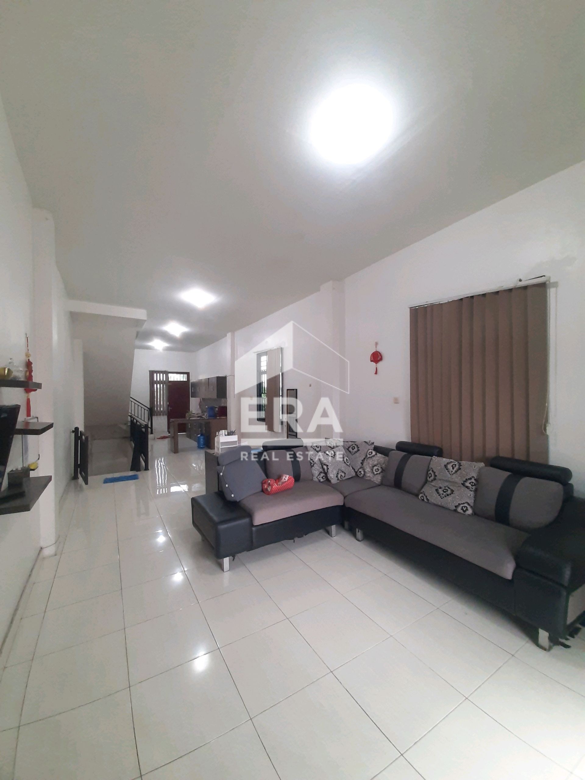 interior 6