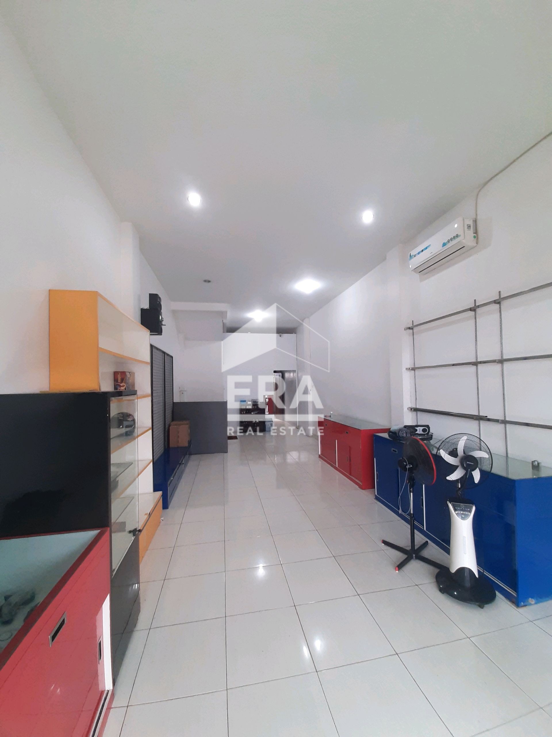 interior 9