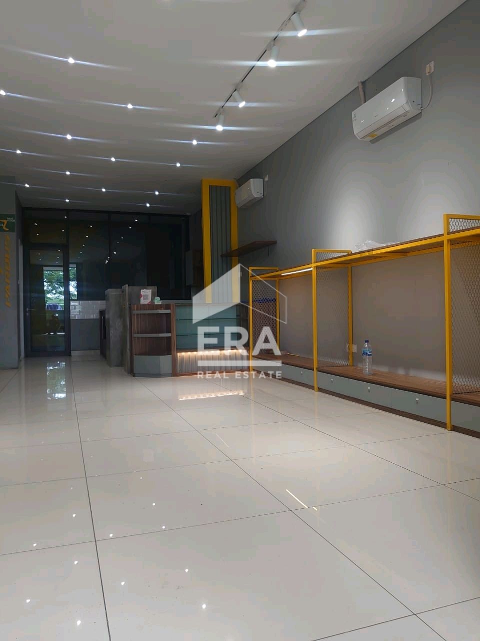 interior 9