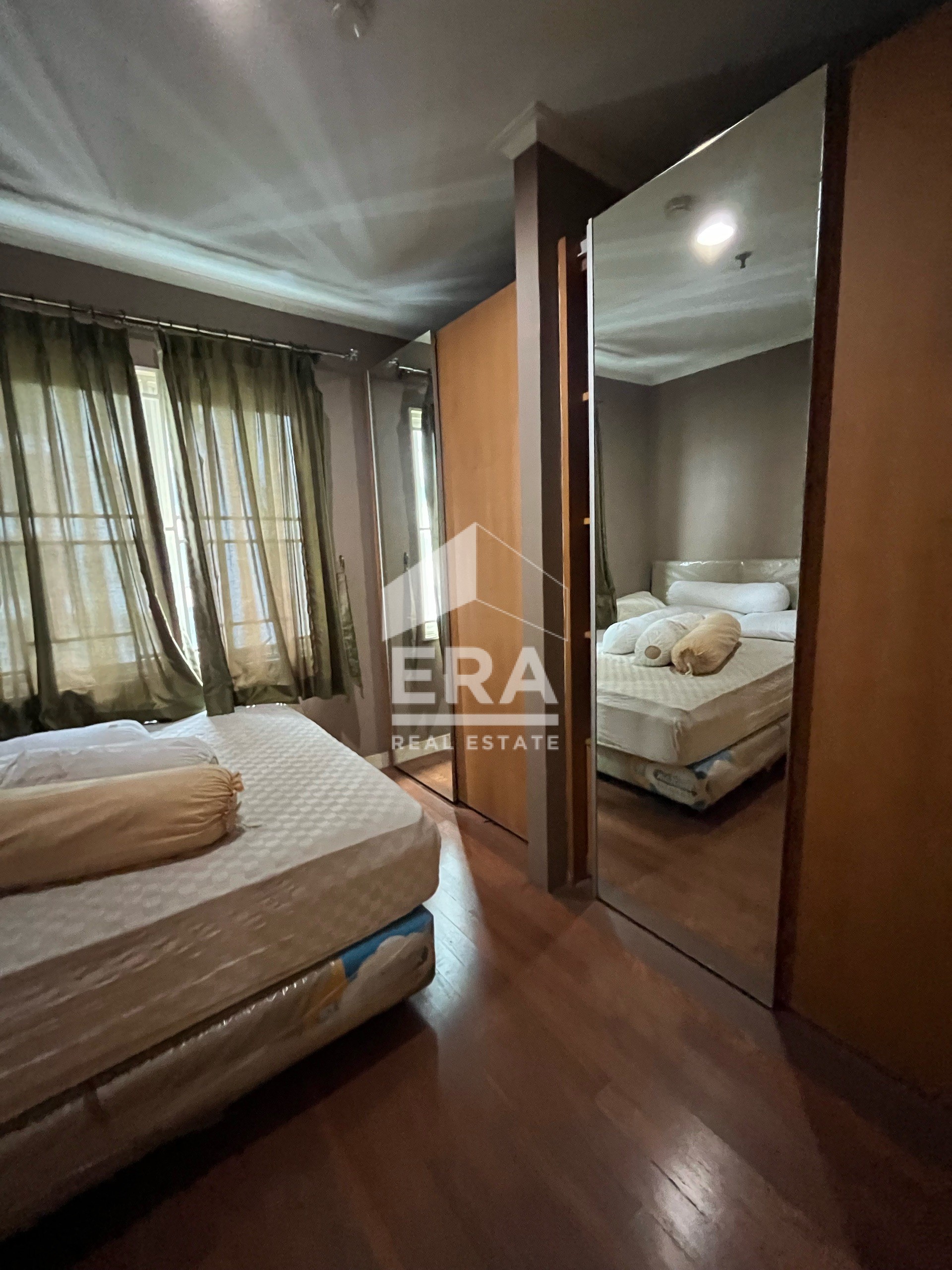 interior 4