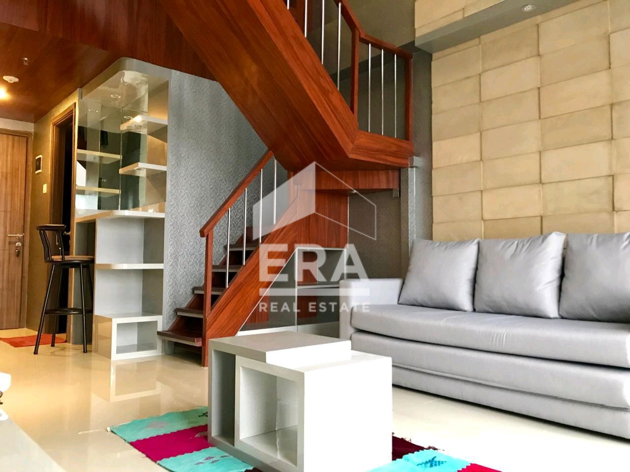 interior 8