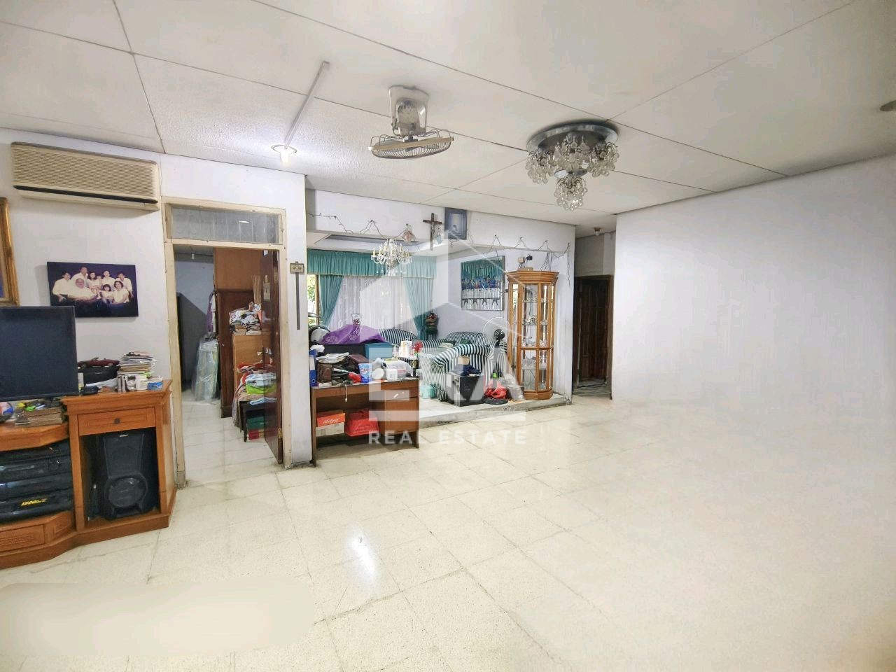 interior 4