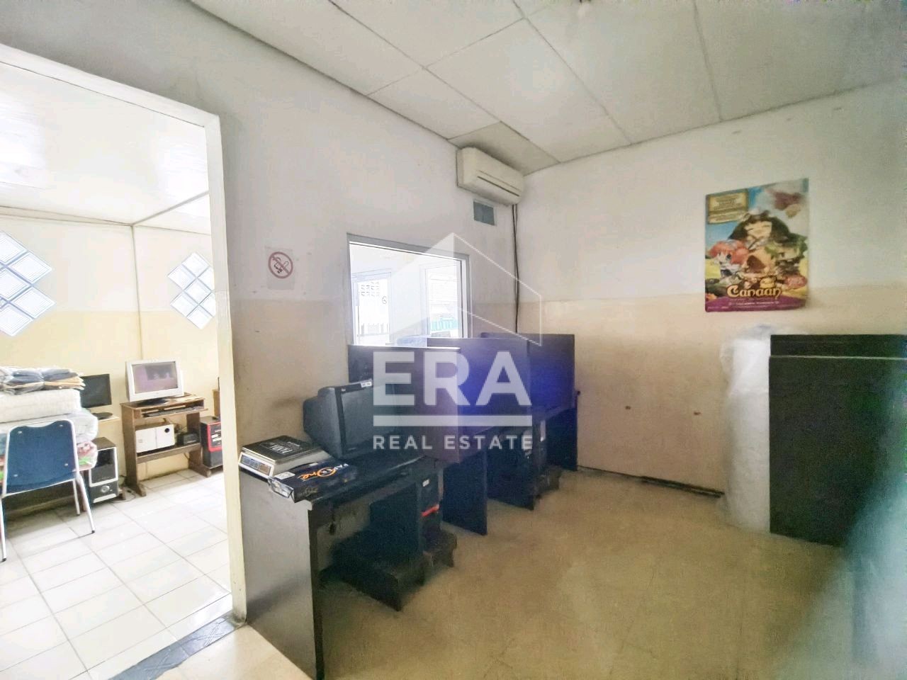 interior 6