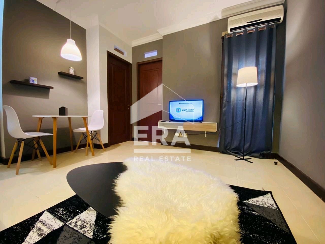 interior 2