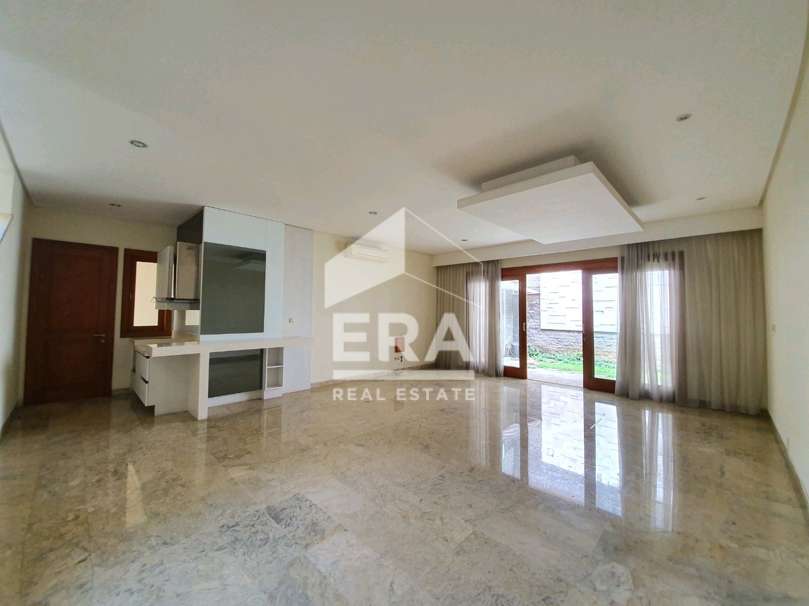 interior 2