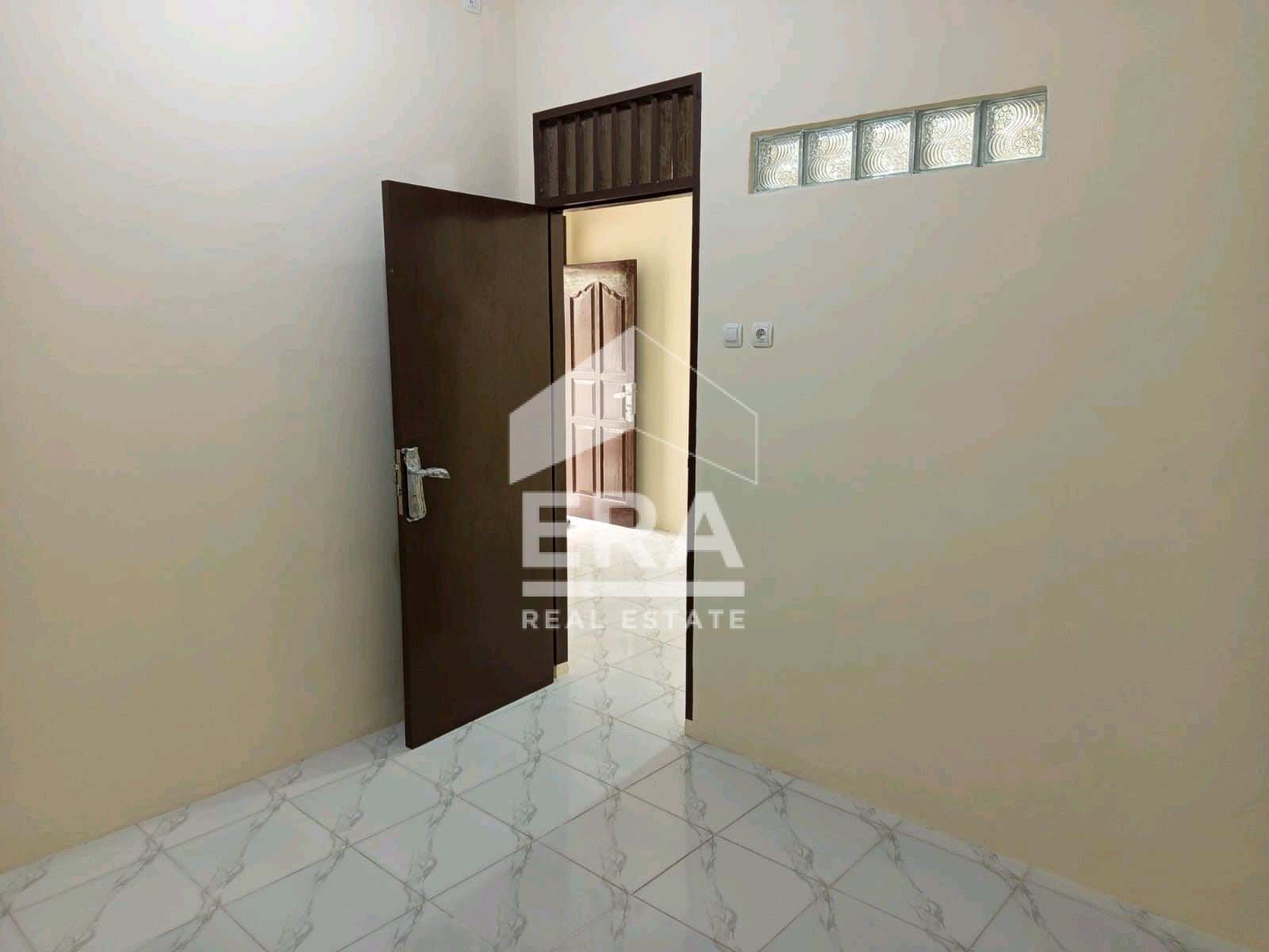 interior 6