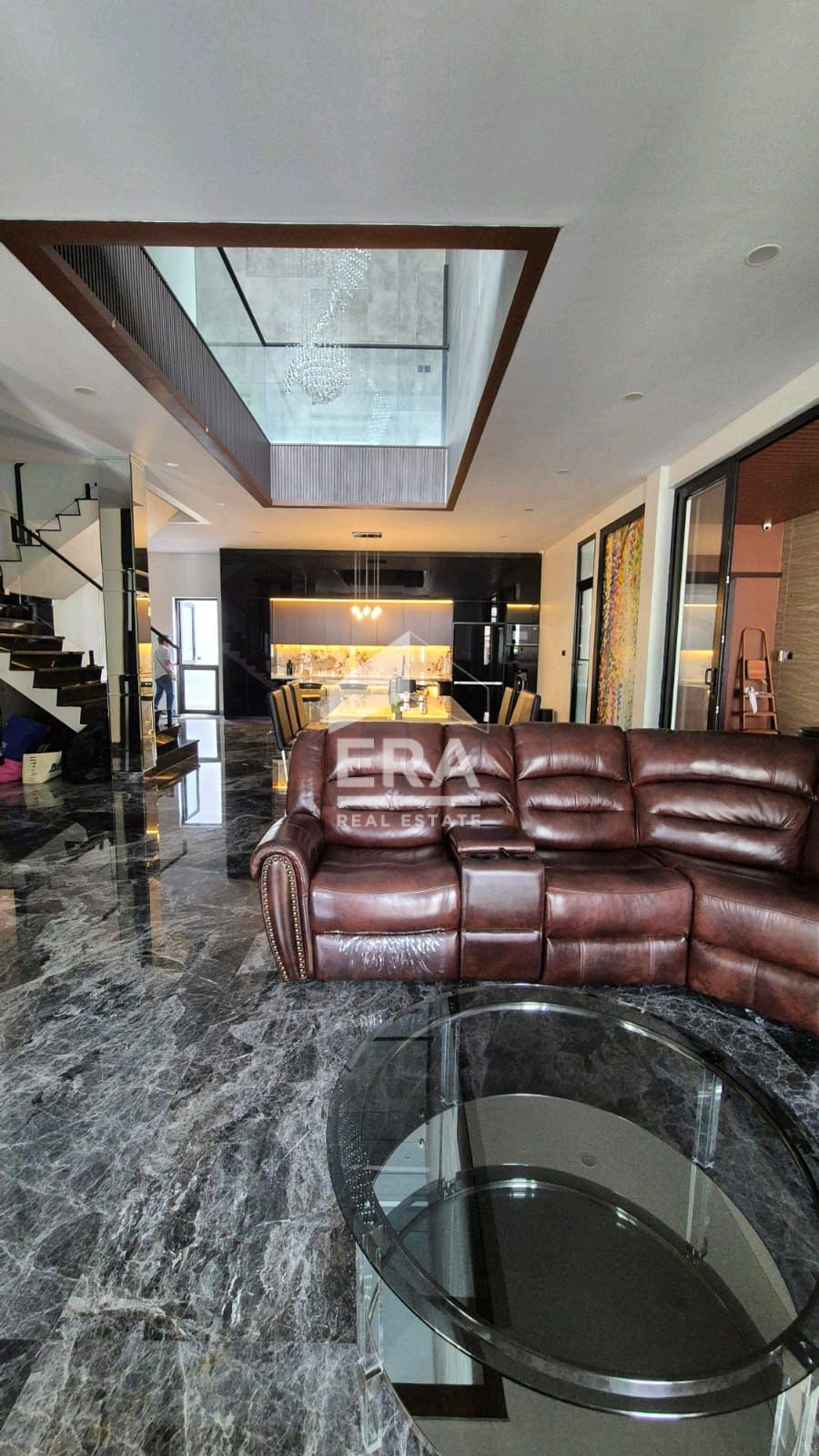 interior 2