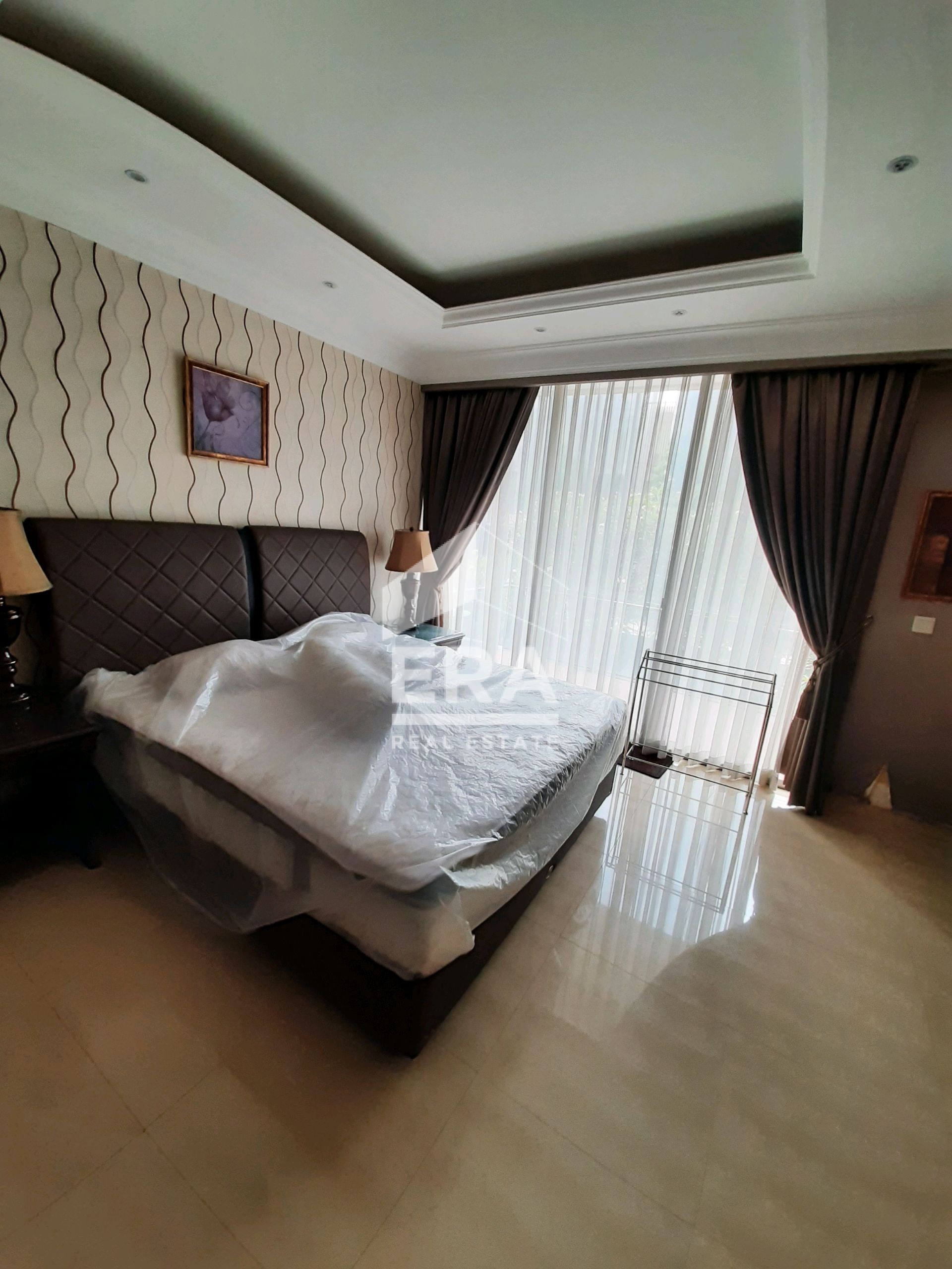 interior 6