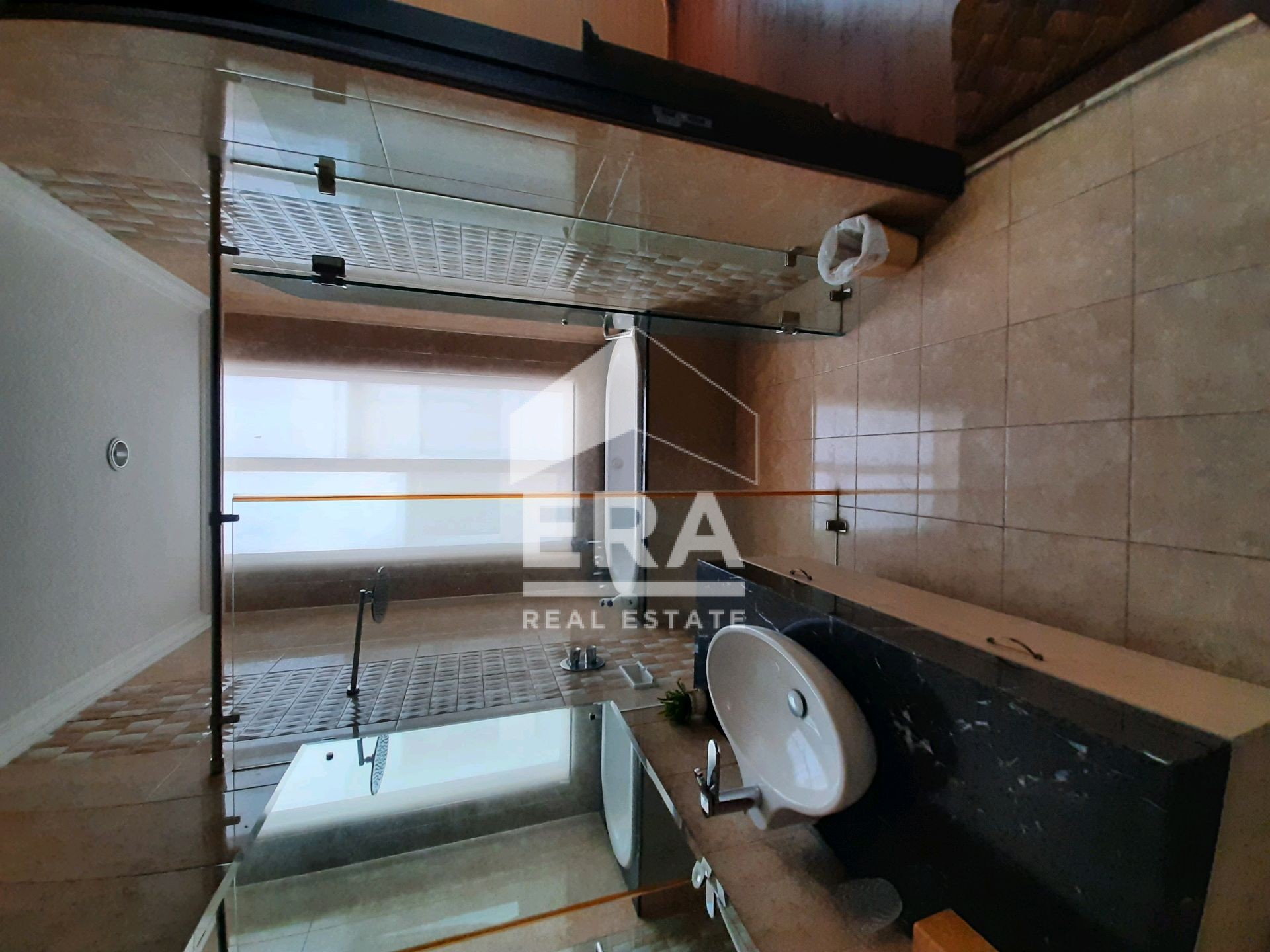 interior 8