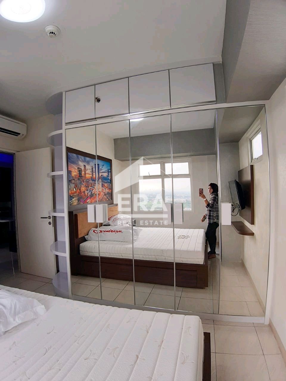 interior 6