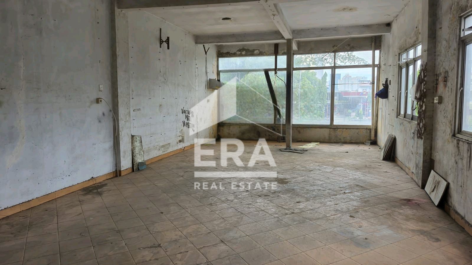 interior 6