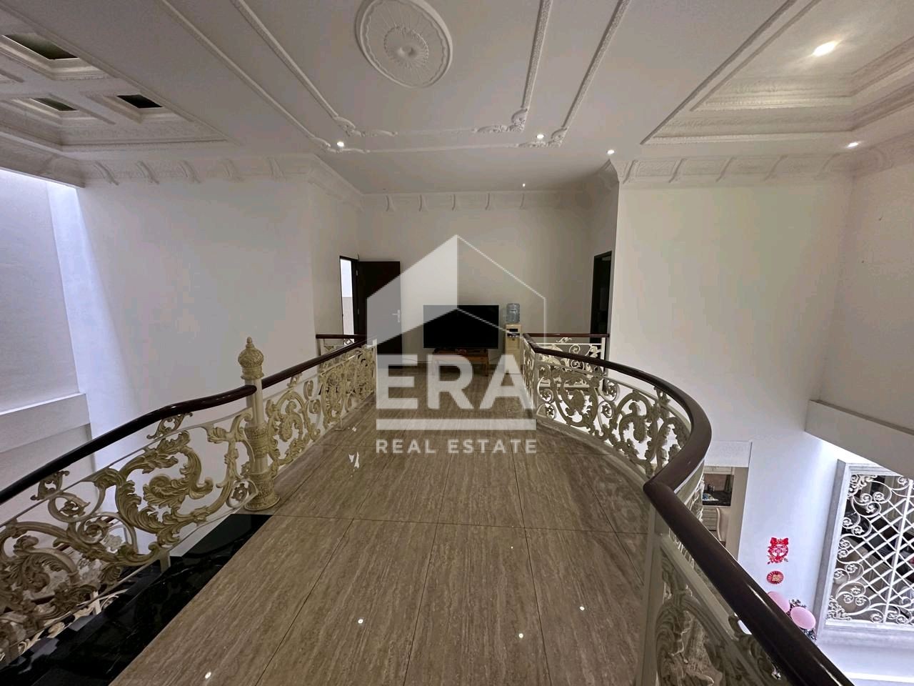 interior 4
